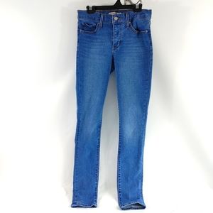 Ladies Levi's 311